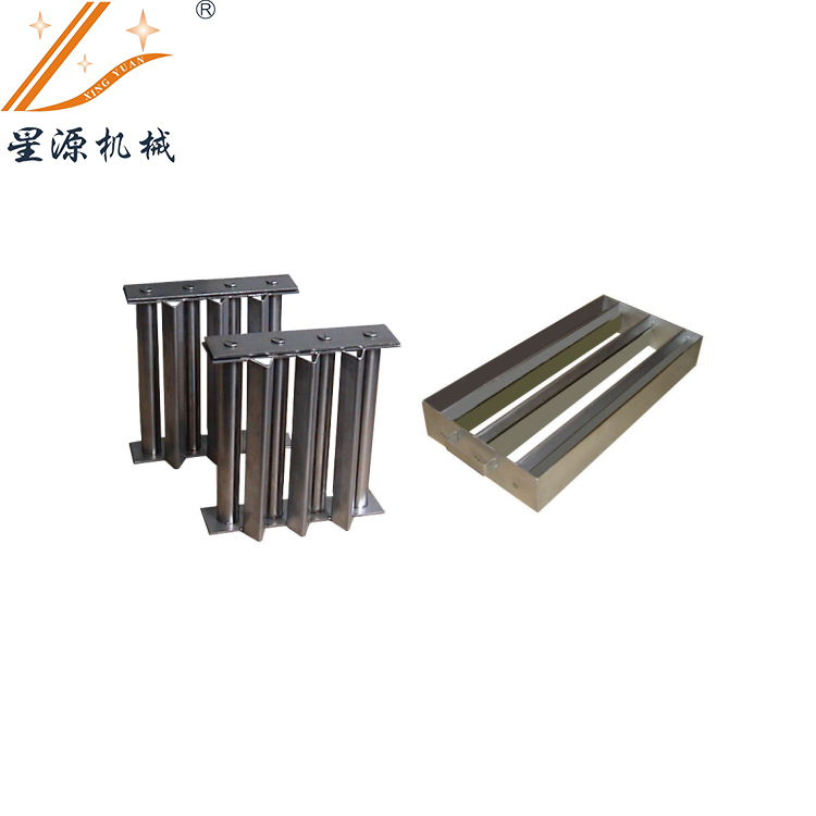 Rare earth permanent magnet grid type iron remover